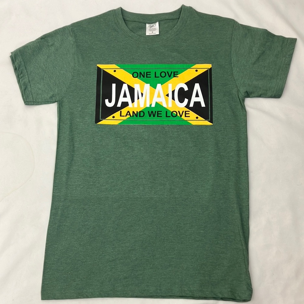 Y&S Green Jamaica One Love Land we Love graphic T-Shirt woman’s size small